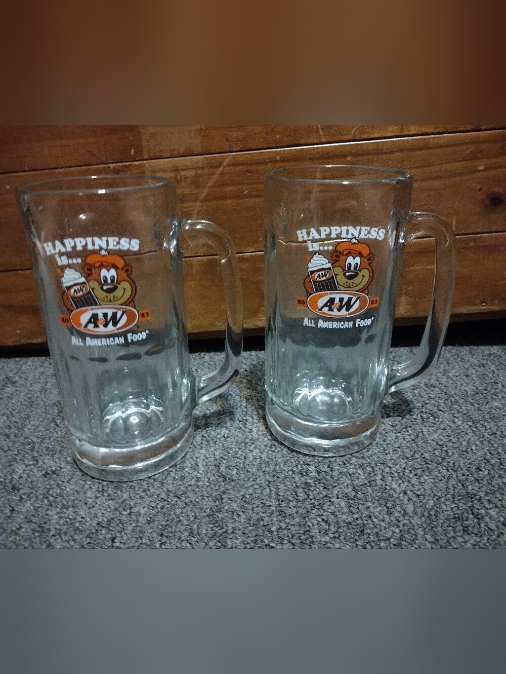 A&W Rootbeer Clear Glass Beer Mugs - Set of 2.          32 FL OZ